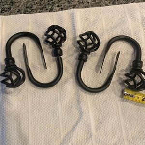 Set of 2 curtain tie backs